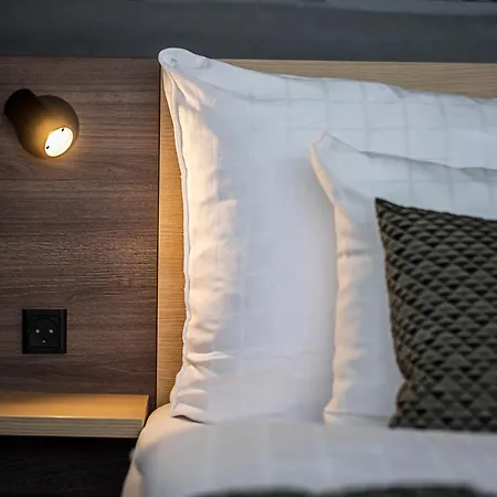 Western Airport Hotel 3*