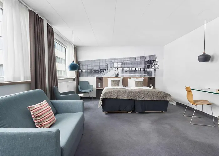 Western Airport Hotel 3*