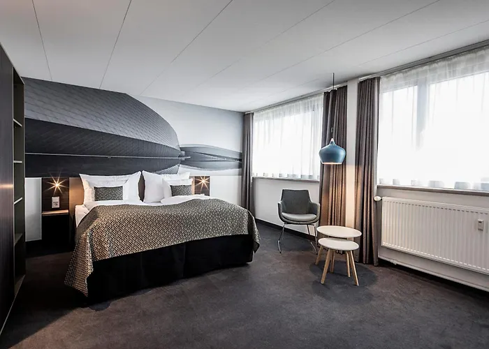 Hotel Western Airport