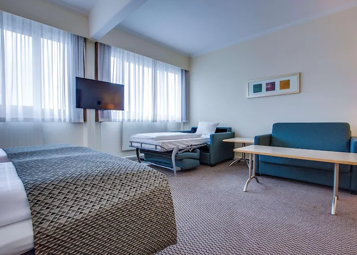 Hotel Western Airport 3*