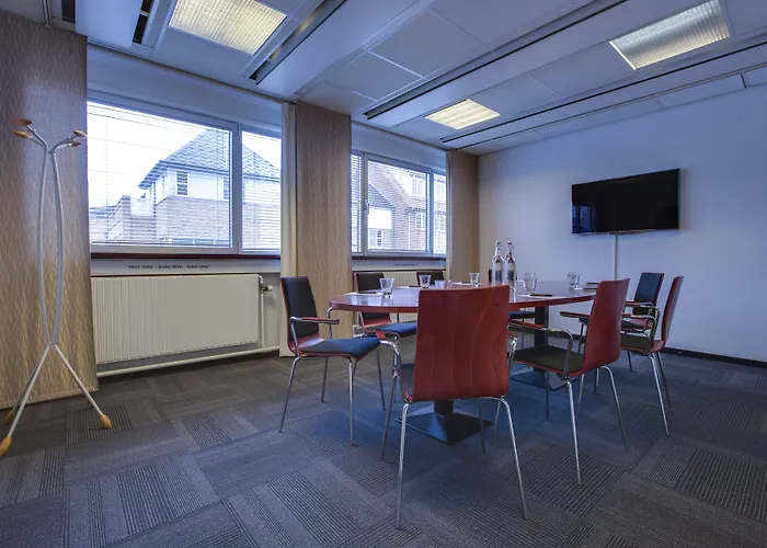 Western Airport Hotel 3*