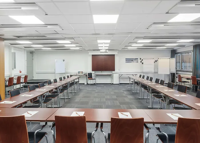 Hotel Western Airport