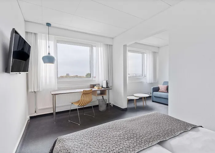 Western Airport Hotel